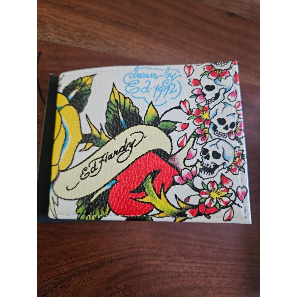 Ed Hardy bi-fold wallet Heart Rose valet tray My True Love White PU Leather NWT